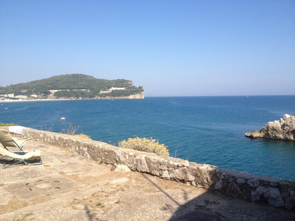 Villa Ninetta-Isabella Γκαέτα Δωμάτιο φωτογραφία